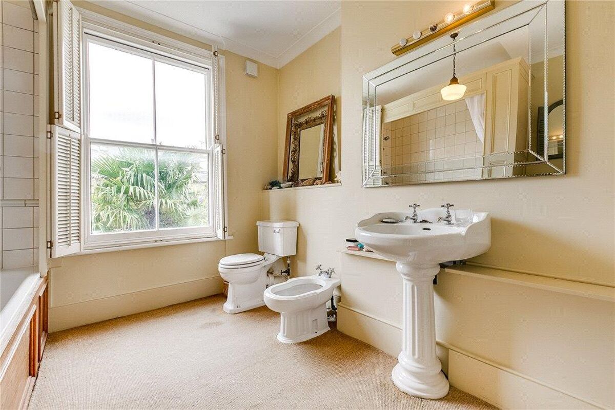 house for sale in Bowerdean Street, Peterborough Estate, Parsons Green