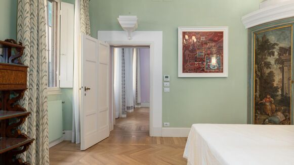 Picture of 3 bedroom apartment for sale.