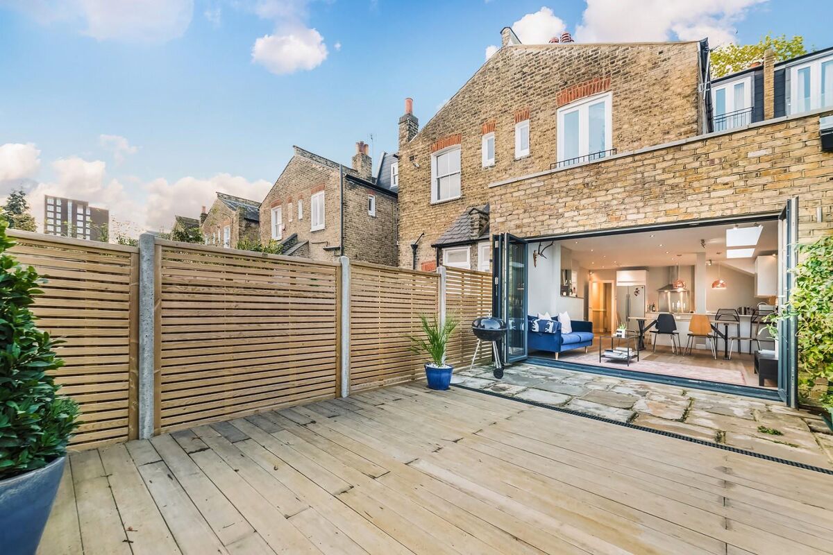 flat to rent in Niton Street, Fulham, London, SW6 FLQ012011368