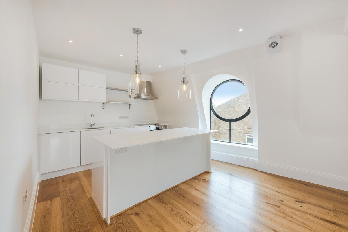 flat to rent in Brecon Road, London, W6 FLQ012171097 Knight Frank