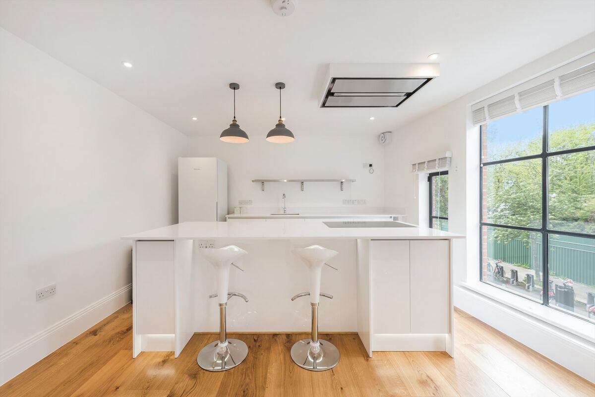 flat to rent in Brecon Road, London, W6 FLQ012175152 Knight Frank