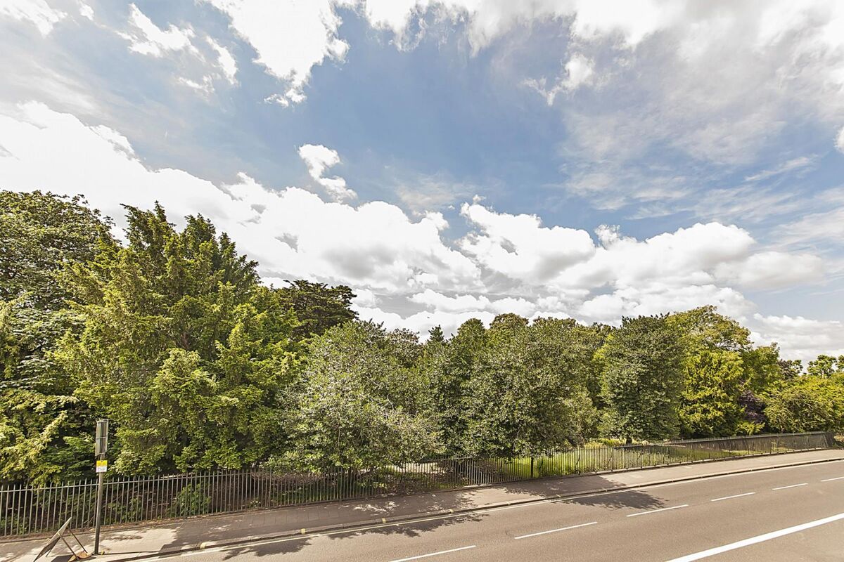 flat to rent in Fulham Palace Road, Fulham, London, SW6 FLQ012245715