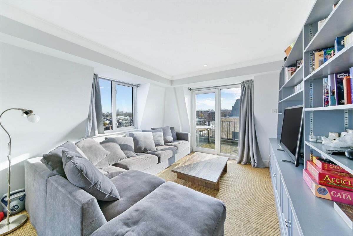 flat to rent in Parkview Court, Fulham High Street, Fulham, London, SW6