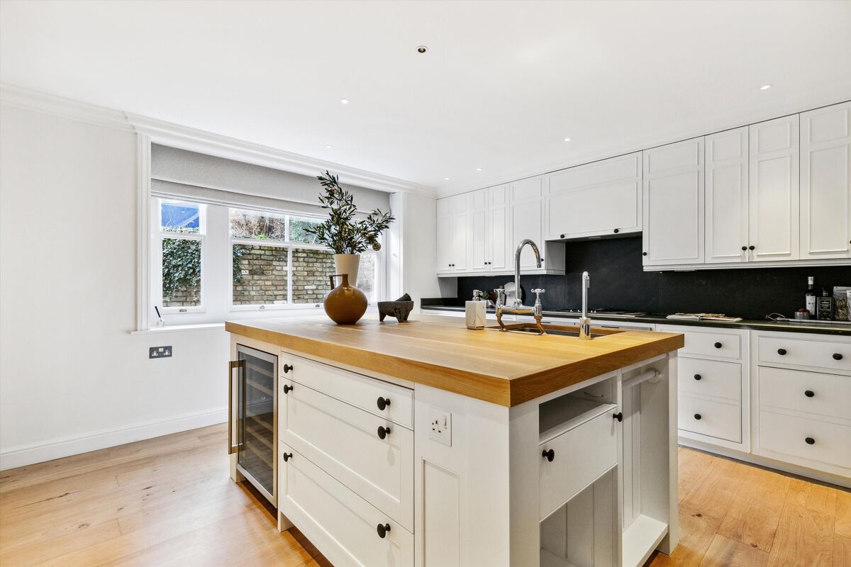 house to rent in Maxwell Road, Fulham, London, SW6 FLQ012279974