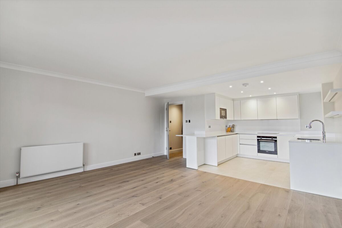 flat to rent in William Morris Way, London, SW6 - FLQ012329003 | Knight ...