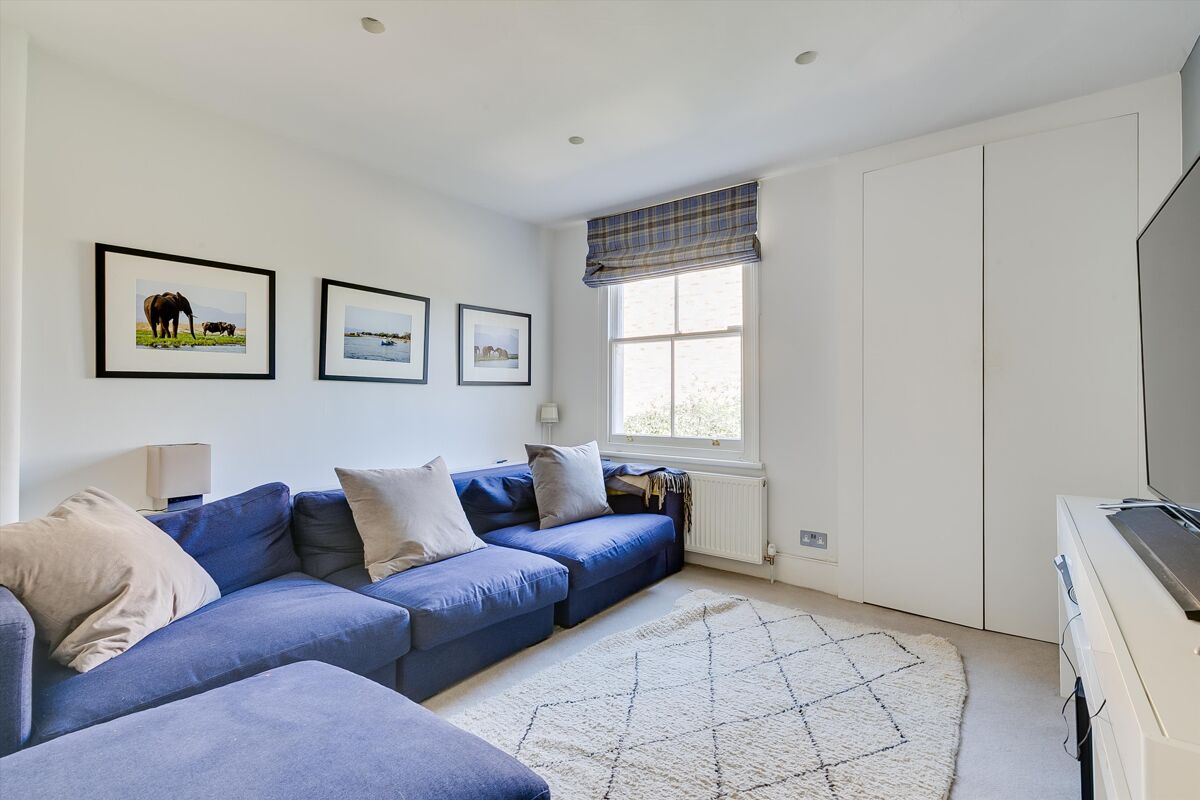 house to rent in Munster Road, Fulham, SW6 FLQ012376006 Knight Frank