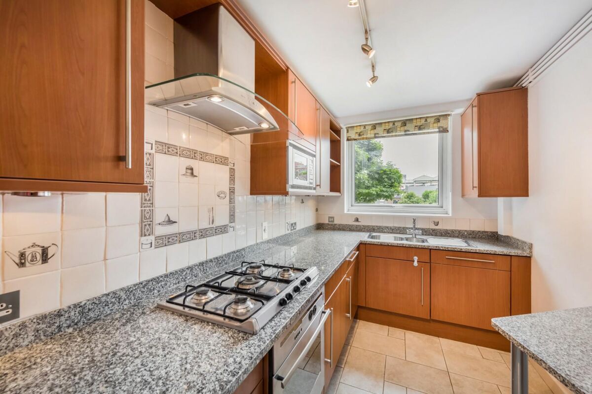 flat to rent in Napier Court, Ranelagh Gardens, London, SW6