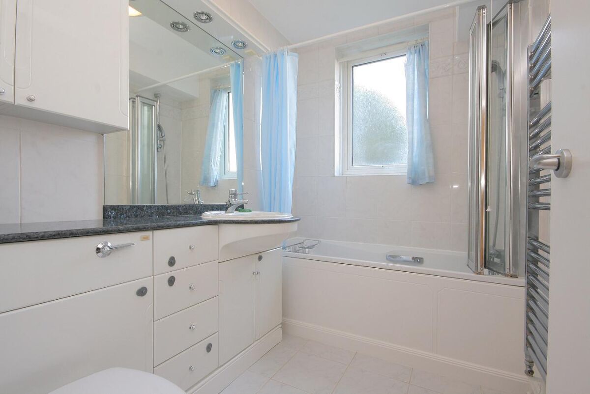 flat to rent in Napier Court, Ranelagh Gardens, London, SW6