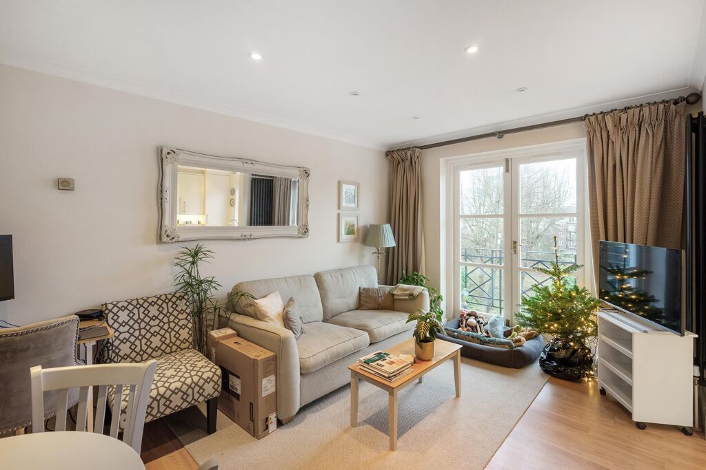 Image of Brompton Park Crescent, London, SW6