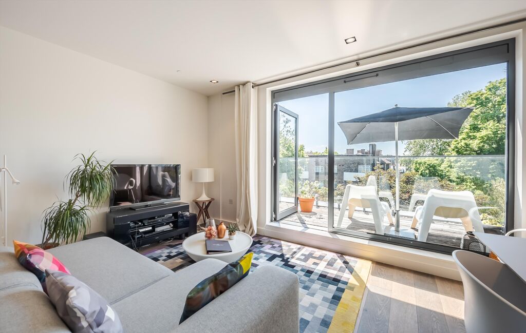 Image of Macaulay Walk, 29 Macaulay Road, London SW4