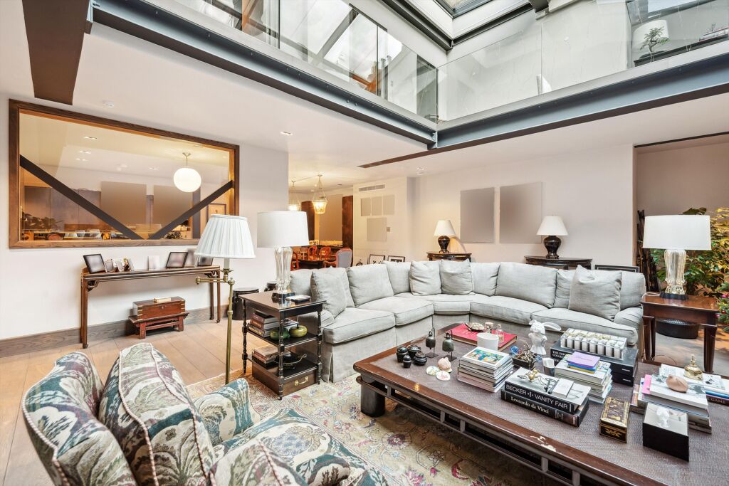 Image of Burlington Lodge Studios, 48 Rigault Road, London SW6