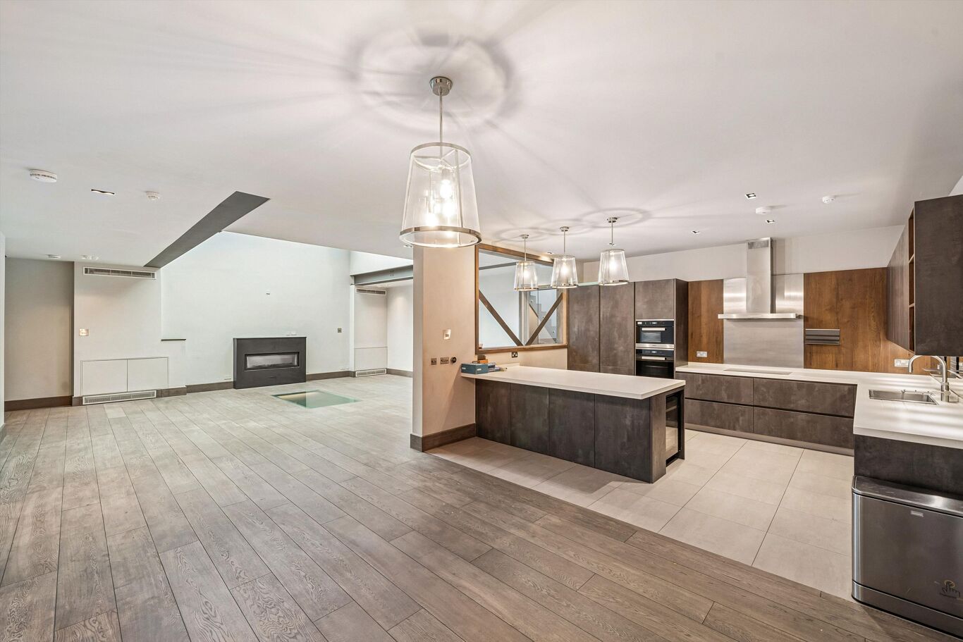 Image of Burlington Lodge Studios, 48 Rigault Road, London SW6