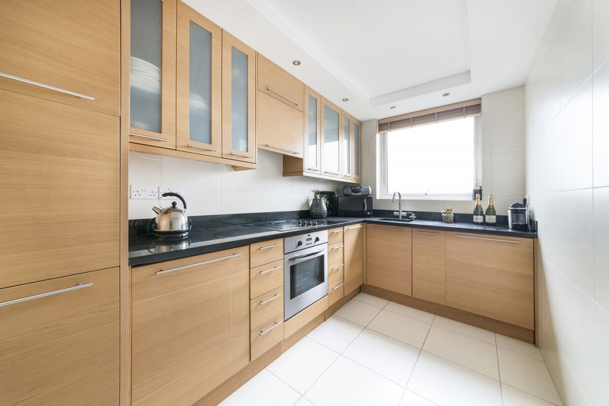 flat to rent in Napier Court, Ranelagh Gardens, Fulham, London, SW6