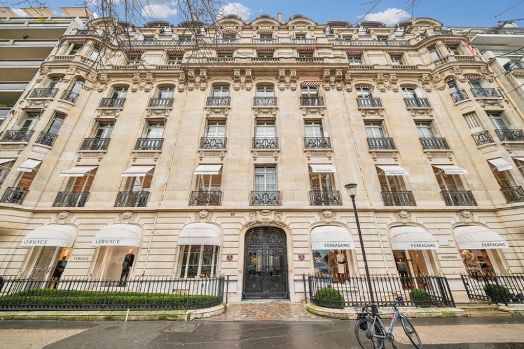 Image of 45 AVENUE MONTAIGNE, 75008, PARIS