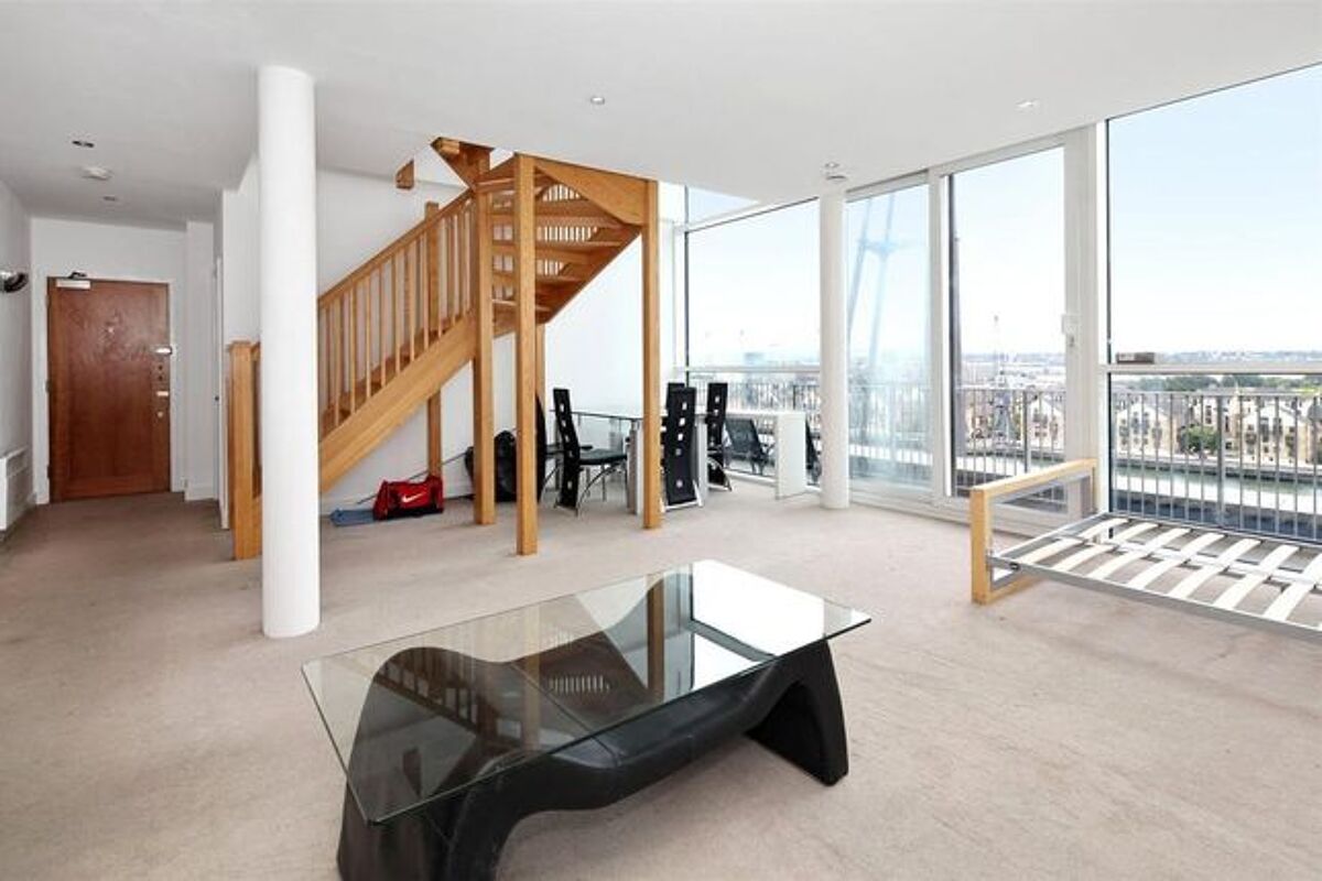 House for sale in Royal Docks West, Western Gateway, E16. Local Council Newham