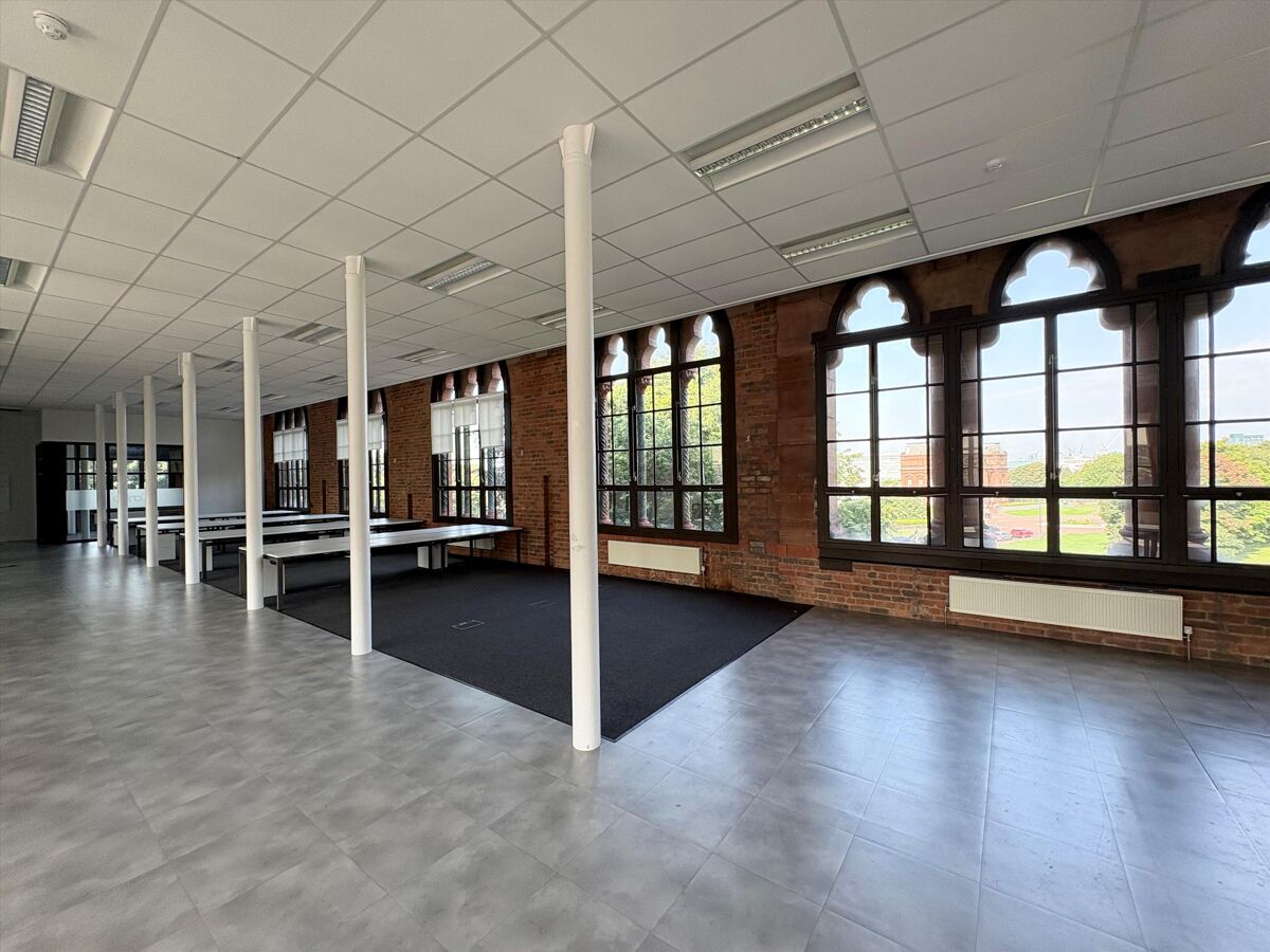 The Doges at Templeton on the Green, 62 Templeton Street, Glasgow G40 1DA