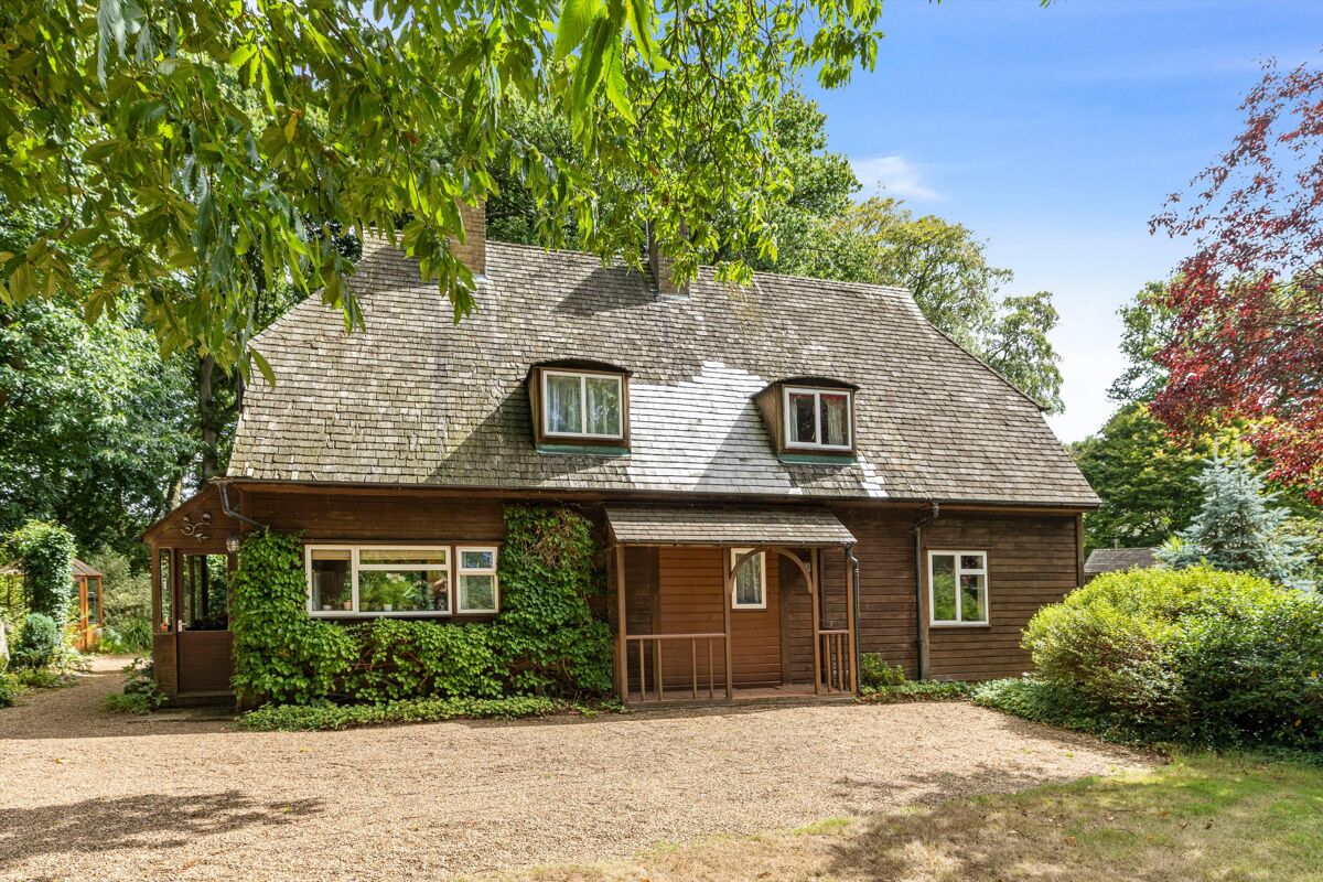 house for sale in Priorswood, Compton, Guildford, Surrey, GU3