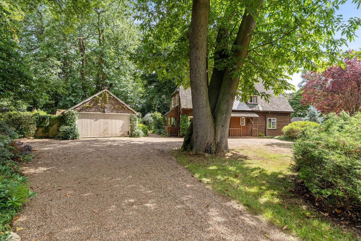 house for sale in Priorswood, Compton, Guildford, Surrey, GU3