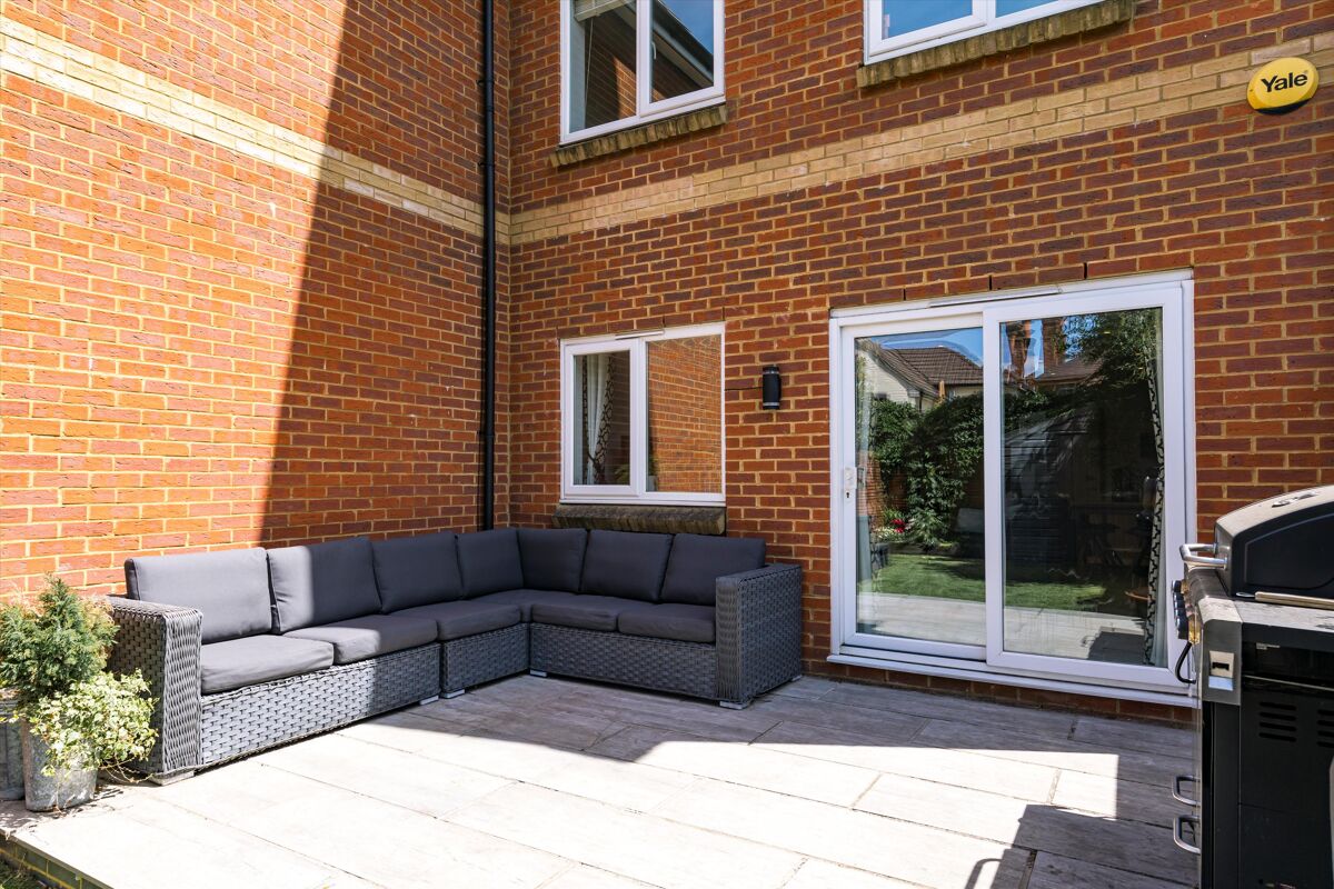 house for sale in Foxenden Road, Guildford, Surrey, GU1 GLD012028526