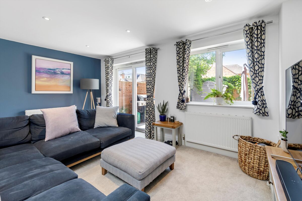 house for sale in Foxenden Road, Guildford, Surrey, GU1 GLD012028526