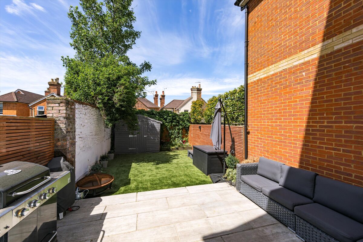 house for sale in Foxenden Road, Guildford, Surrey, GU1 GLD012028526