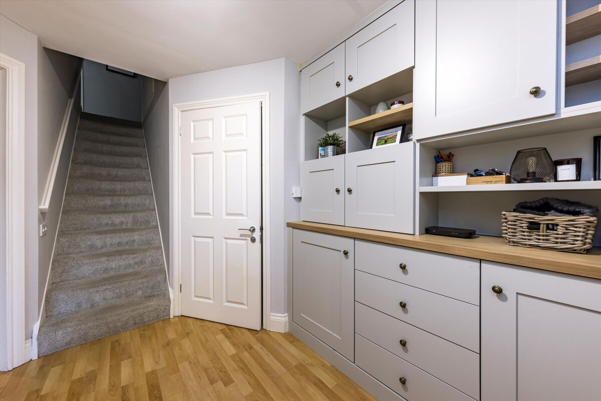 house for sale in Foxenden Road, Guildford, Surrey, GU1 GLD012028526