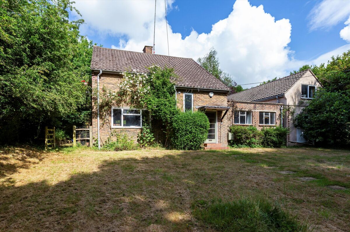 house for sale in Cranleigh Road, Wonersh, Guildford, Surrey, GU5