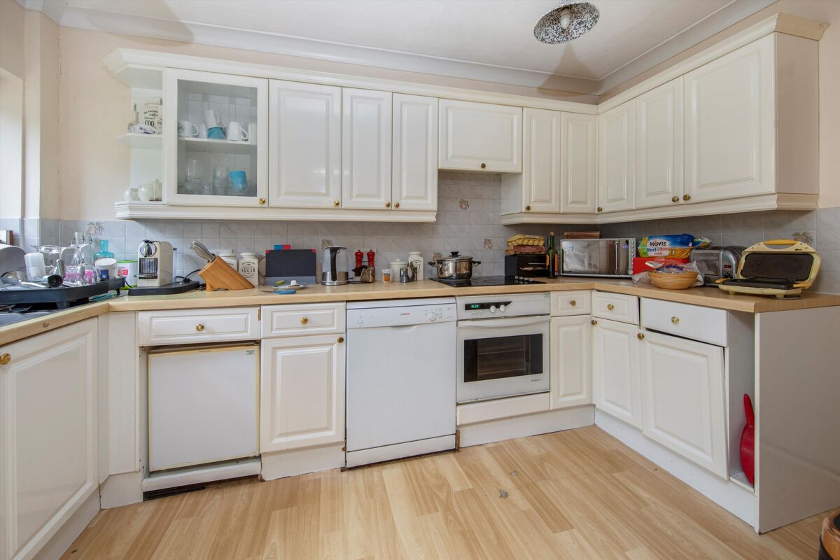 house for sale in Clandon Road, Guildford, Surrey, GU1 GLD012043962