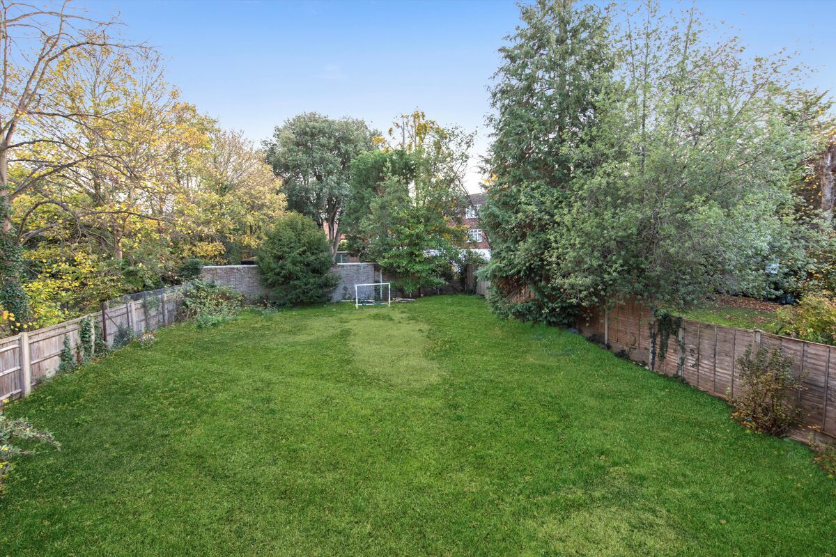 house for sale in Clandon Road, Guildford, Surrey, GU1 GLD012043962