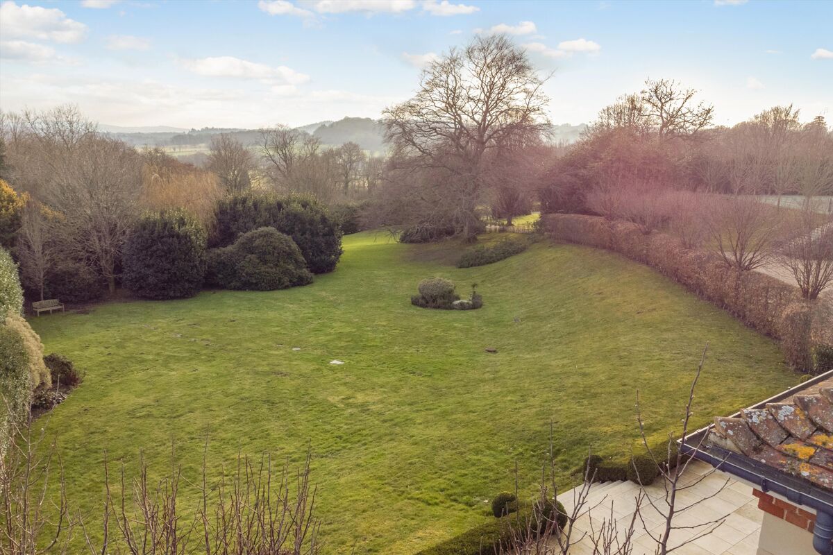 house for sale in Le Court, Greatham, Liss, Hampshire, GU33