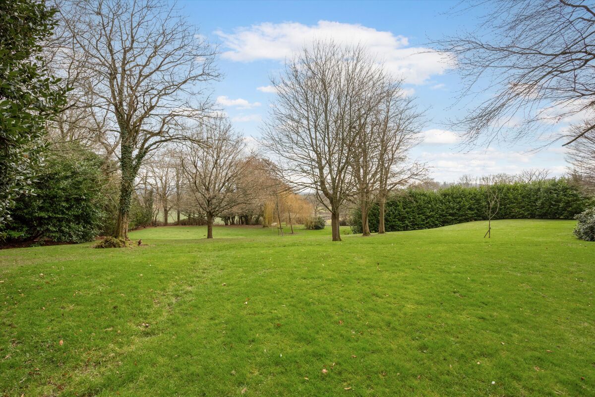 house for sale in Le Court, Greatham, Liss, Hampshire, GU33