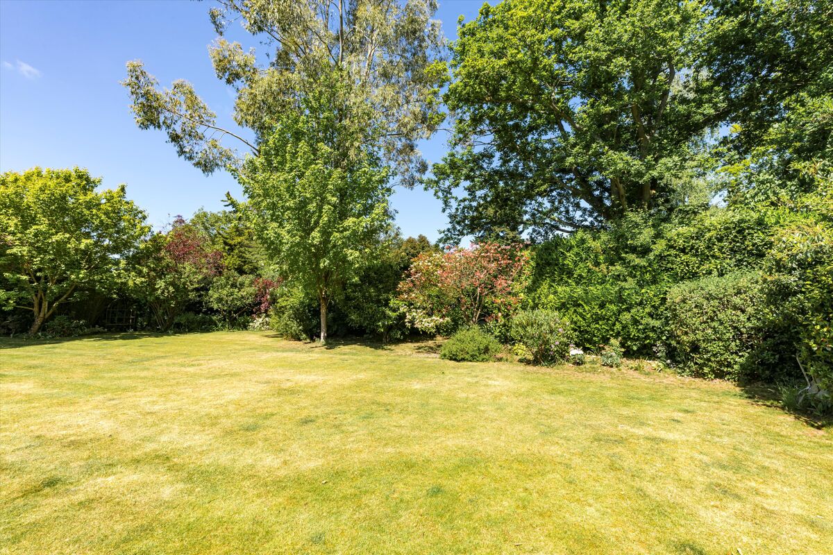 house for sale in Mark Way, Godalming, Surrey, GU7 GLD012064155