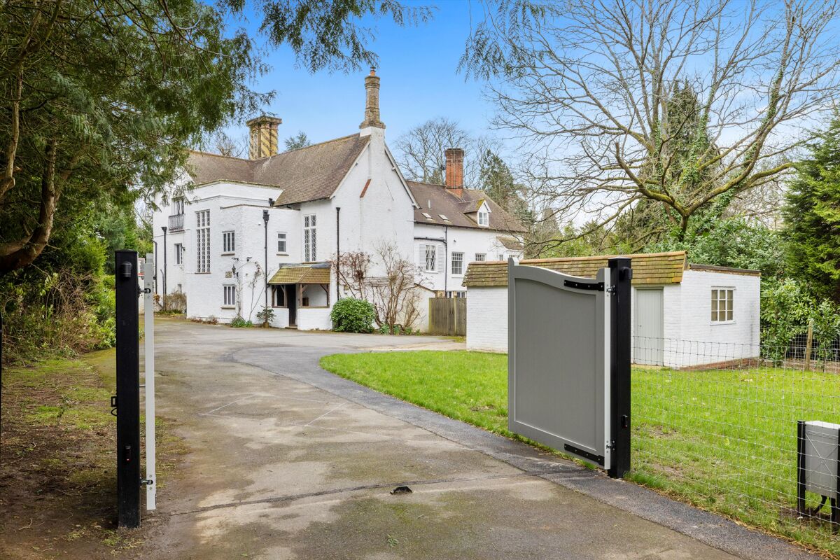 house for sale in The Street, Ewhurst, Cranleigh, Surrey, GU6