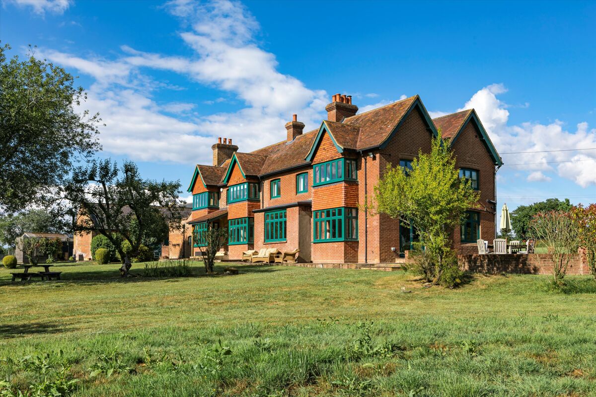 house for sale in Weare Street, Ockley, Dorking, Surrey, RH5