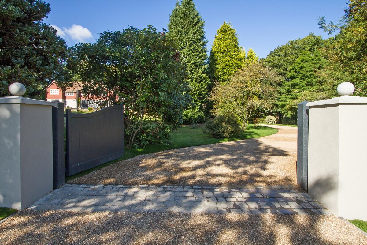 house for sale in Plaistow Road, Dunsfold, Godalming, Surrey, GU8