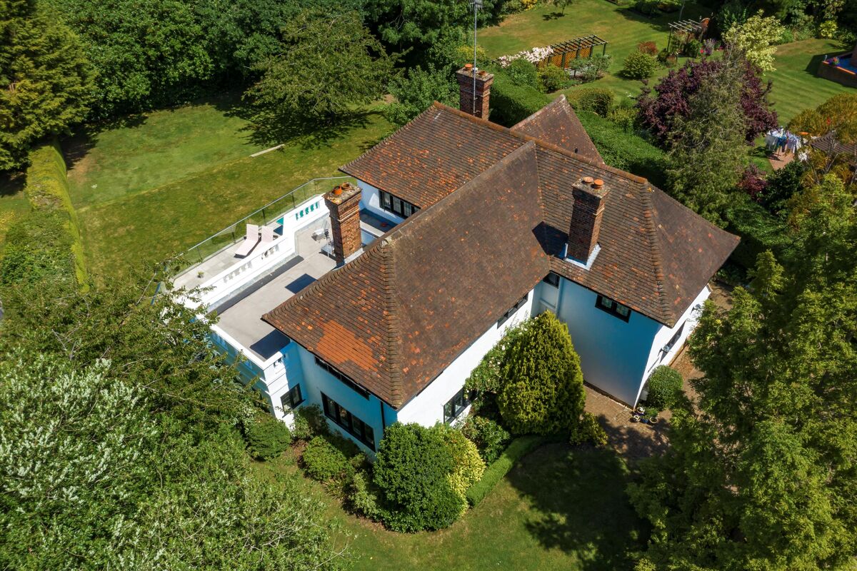 house for sale in Abbotswood, Guildford, Surrey, GU1 GLD012099364 Knight Frank