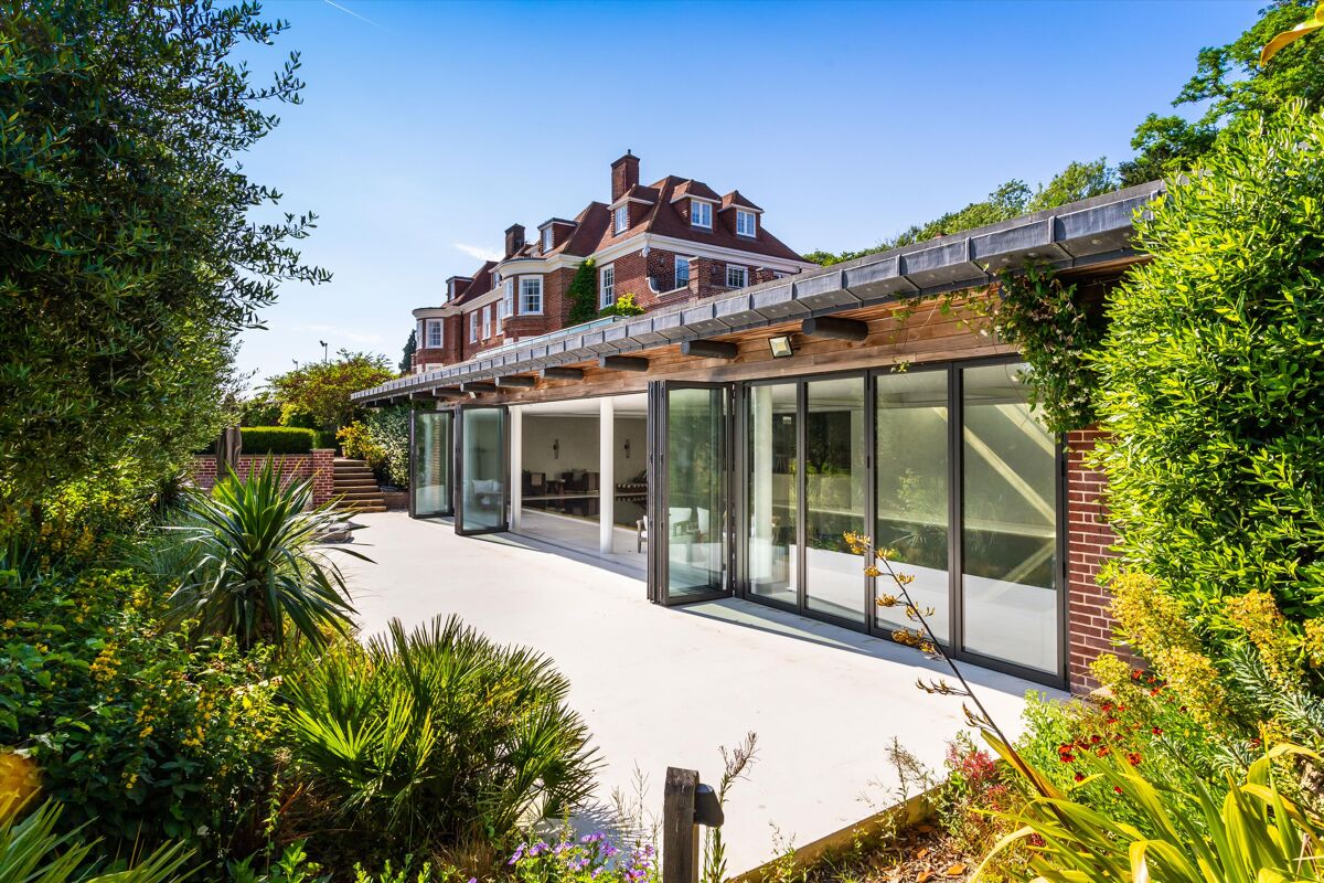 house for sale in White Lane, Guildford, Surrey, GU4. GLD012115585