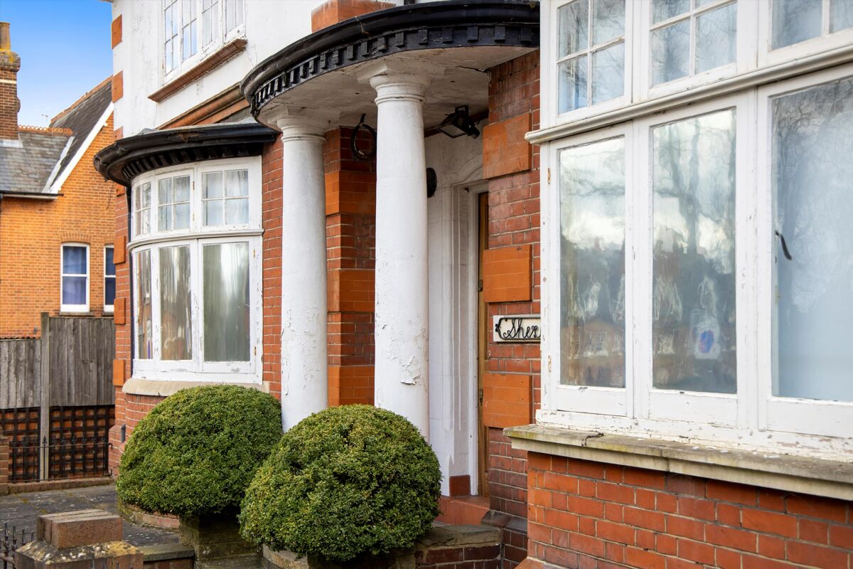 house for sale in Denmark Road, Guildford, Surrey, GU1. GLD012115795