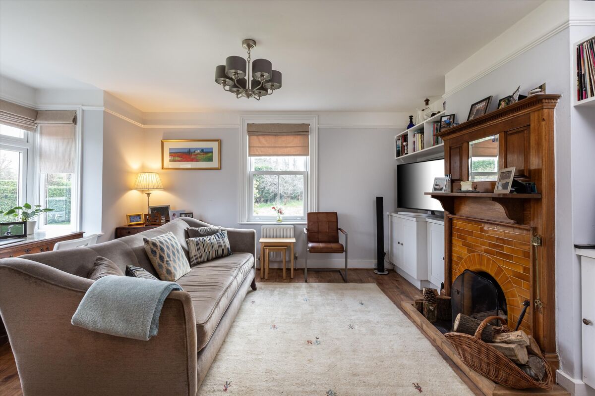 house for sale in Ridgley Road, Chiddingfold, Godalming, Surrey, GU8 GLD012115870 Knight Frank