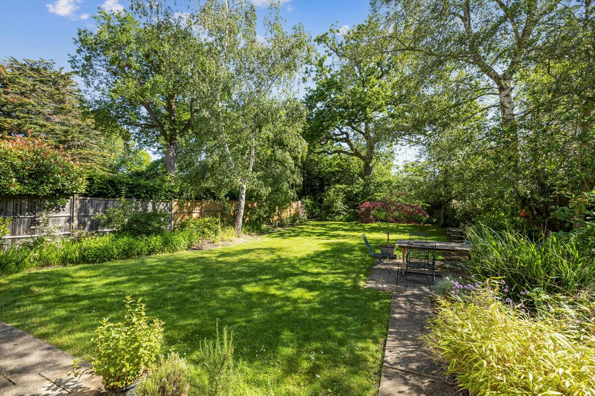 house for sale in Ganghill, Guildford, Surrey, GU1 GLD012126495