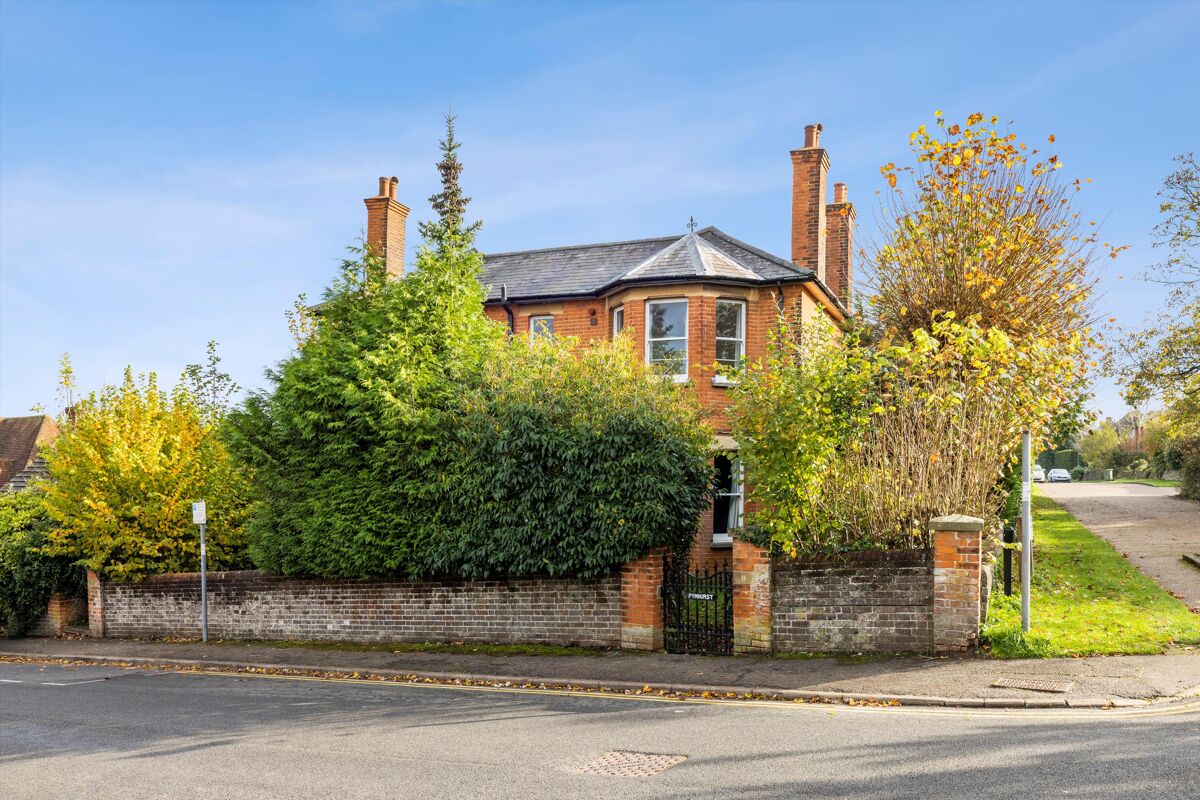 house for sale in Semaphore Road, Guildford, Surrey, GU1 GLD012136465