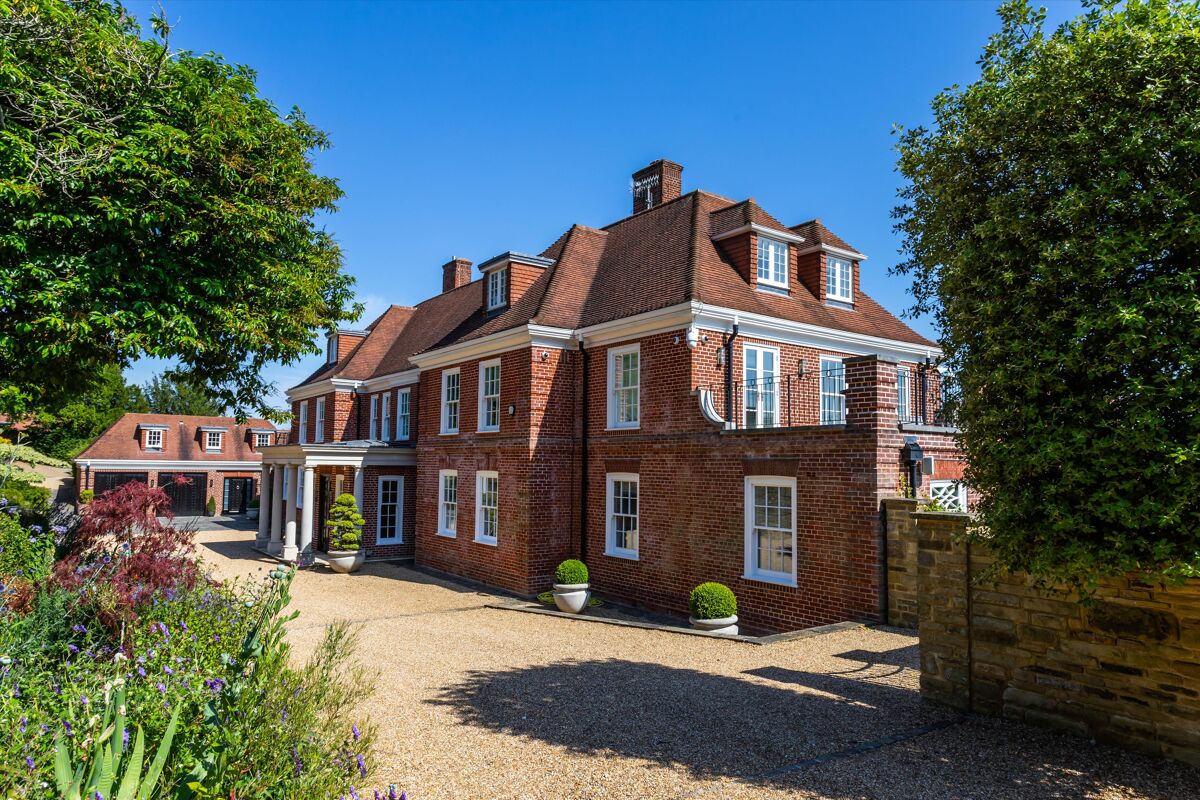 house for sale in White Lane, Guildford, Surrey, GU4 GLD012143062