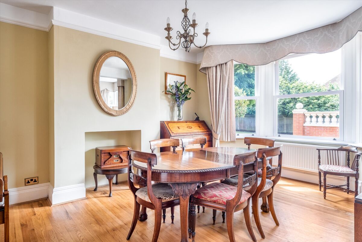 house for sale in New Park Road, Cranleigh, Surrey, GU6. GLD012154595