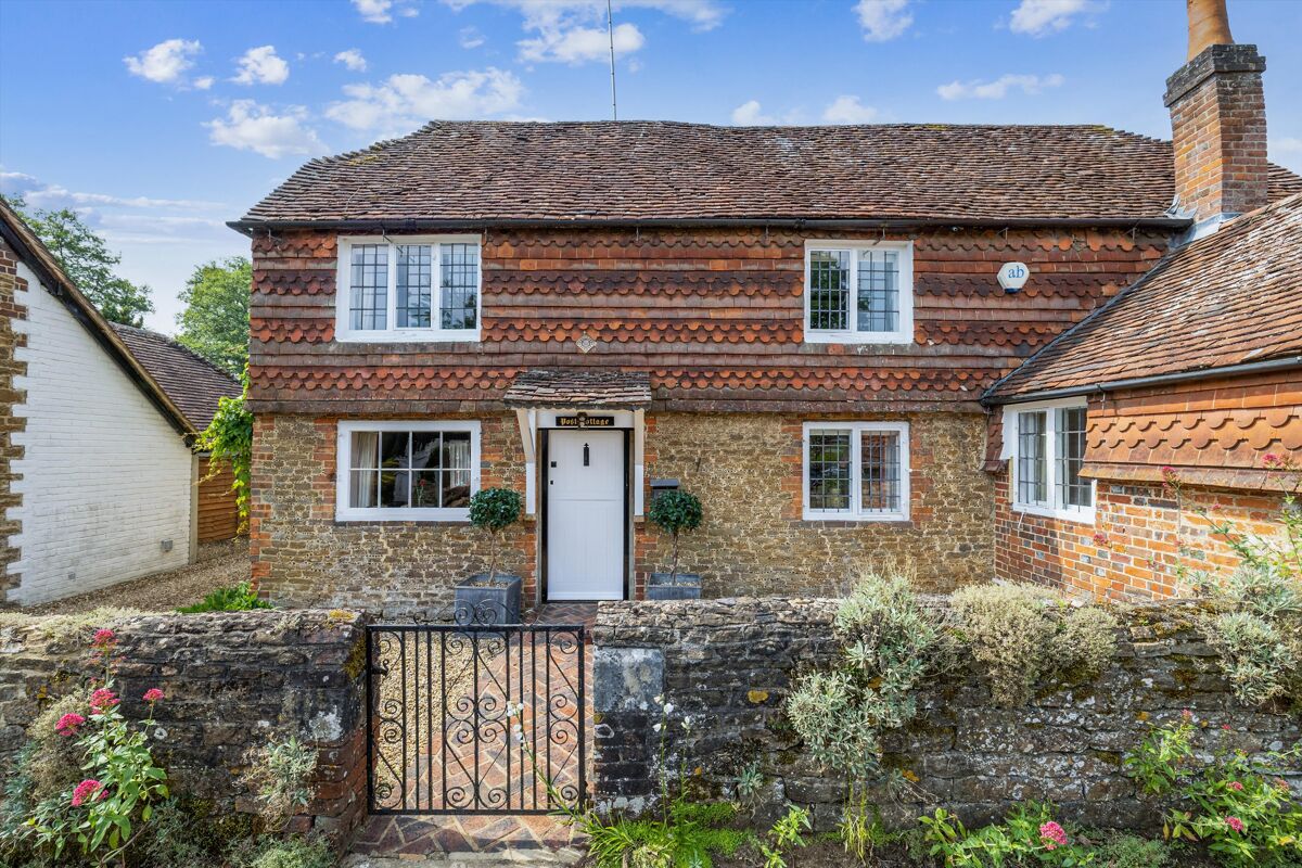house for sale in Post Cottage, Lower Eashing, Godalming, Surrey, GU7 GLD012177936 Knight Frank
