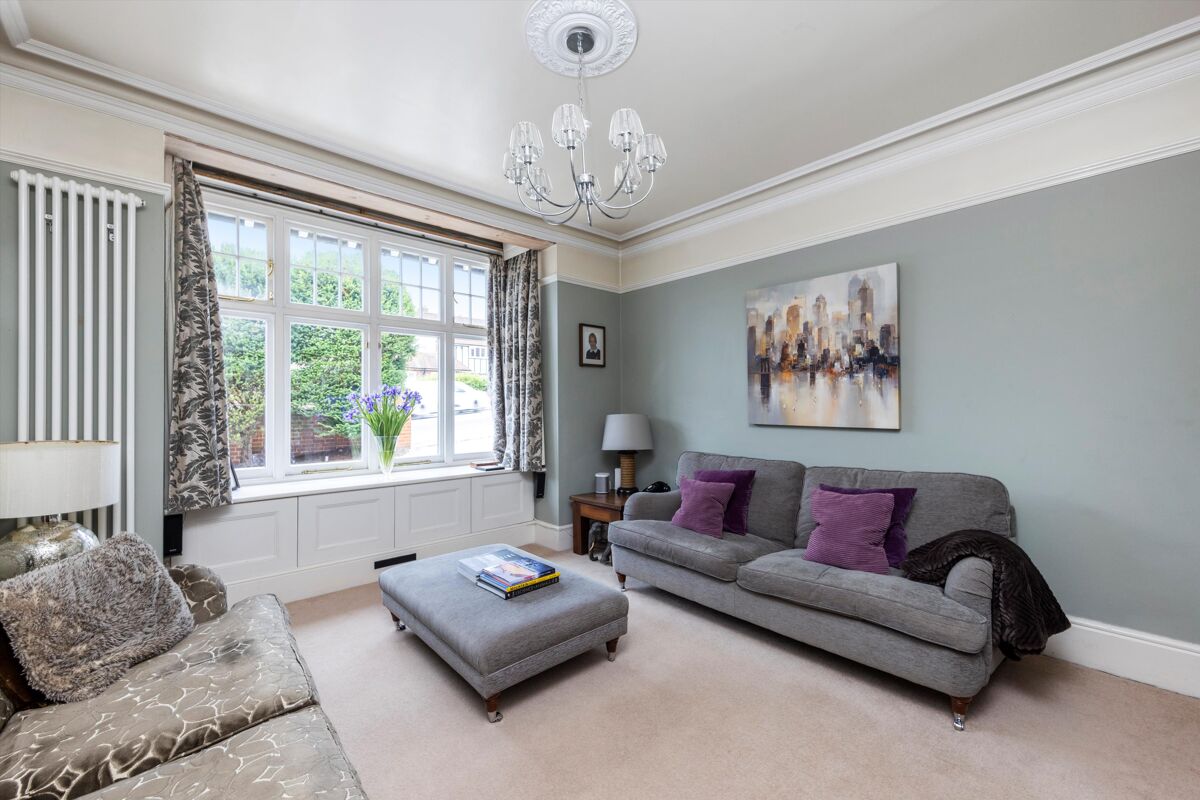 house for sale in Farnham Road, Guildford, Surrey, GU2 GLD012186810