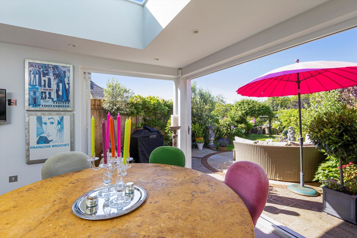 house for sale in Pewley Hill, Guildford, Surrey, GU1 GLD012188054