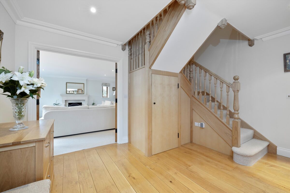 house for sale in Guildford Road, Cranleigh, Surrey, GU6 GLD012196056