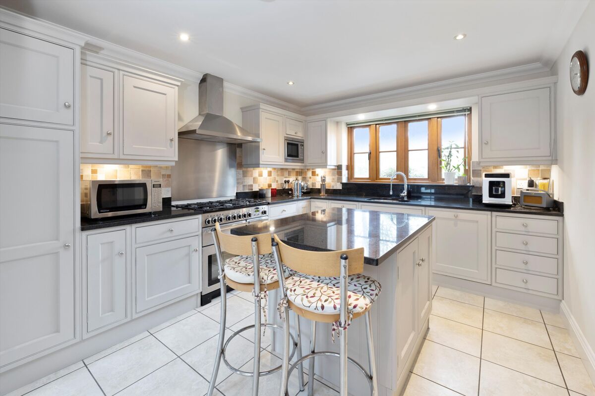 house for sale in Guildford Road, Cranleigh, Surrey, GU6 GLD012196056