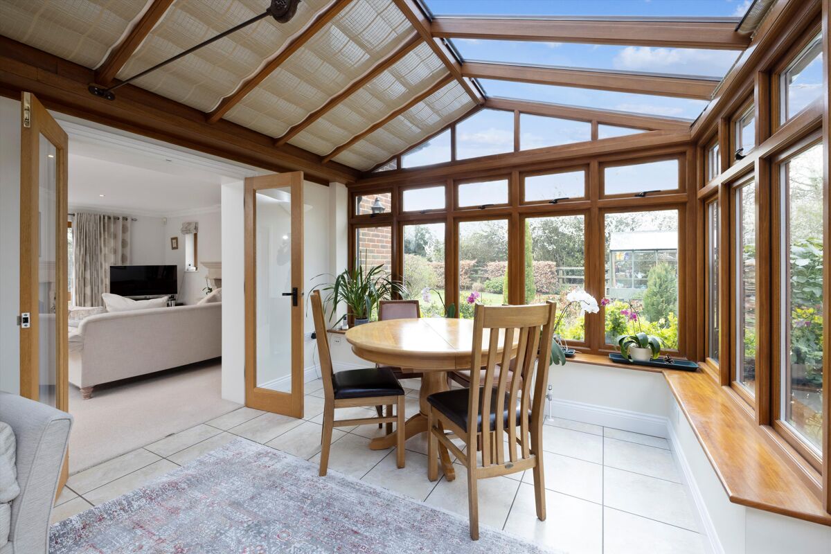 house for sale in Guildford Road, Cranleigh, Surrey, GU6 GLD012196056