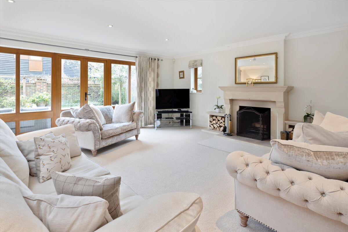 house for sale in Guildford Road, Cranleigh, Surrey, GU6 GLD012196056